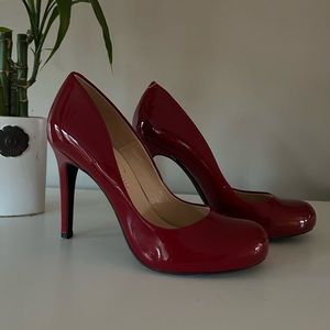 Jessica Simpson True Red Size 7 Heels